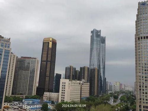 南昌红谷滩官网,繁华都市新地标，赣江之畔璀璨明珠